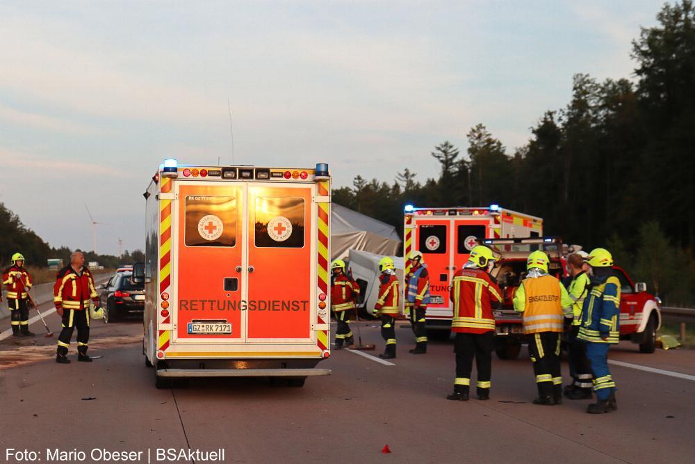 Unfall A8 Burgau Zusmarshausen 13092021