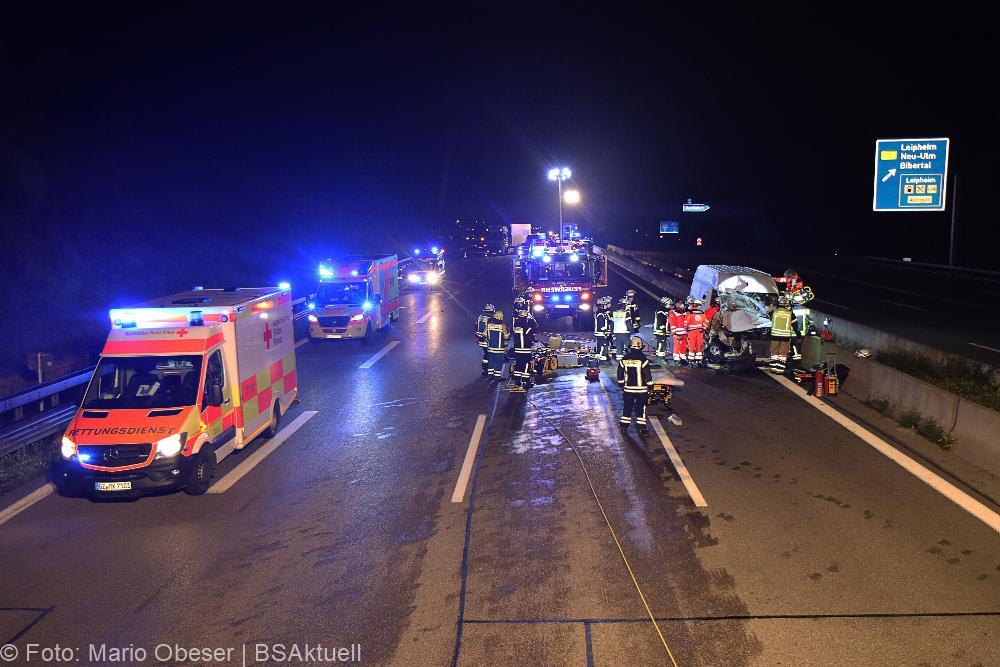 Unfall A8 Transporter Lkw Leipheim am 01.09.2021