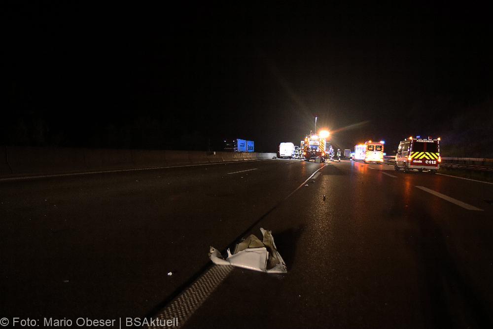 Unfall A8 Transporter Lkw Leipheim am 01.09.2021
