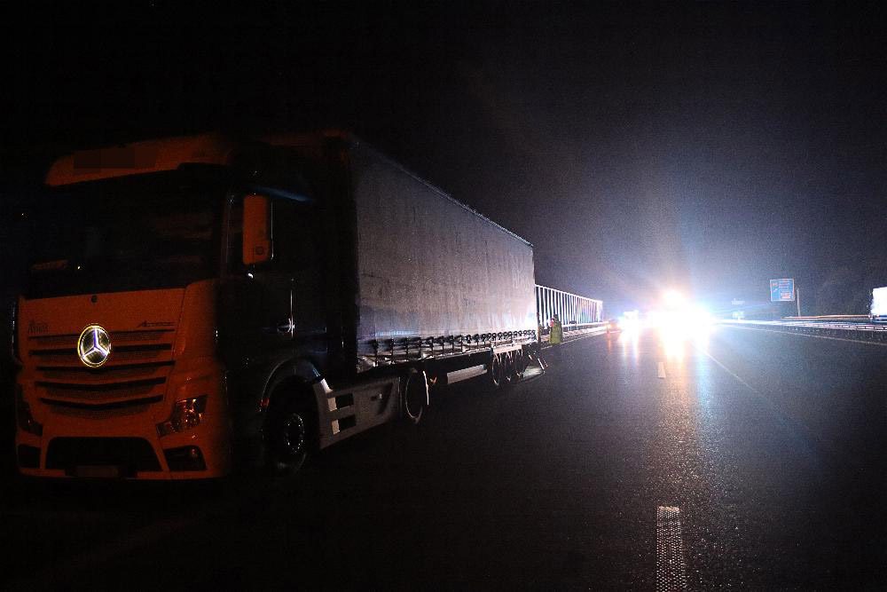 Unfall A8 Transporter Lkw Leipheim am 01.09.2021