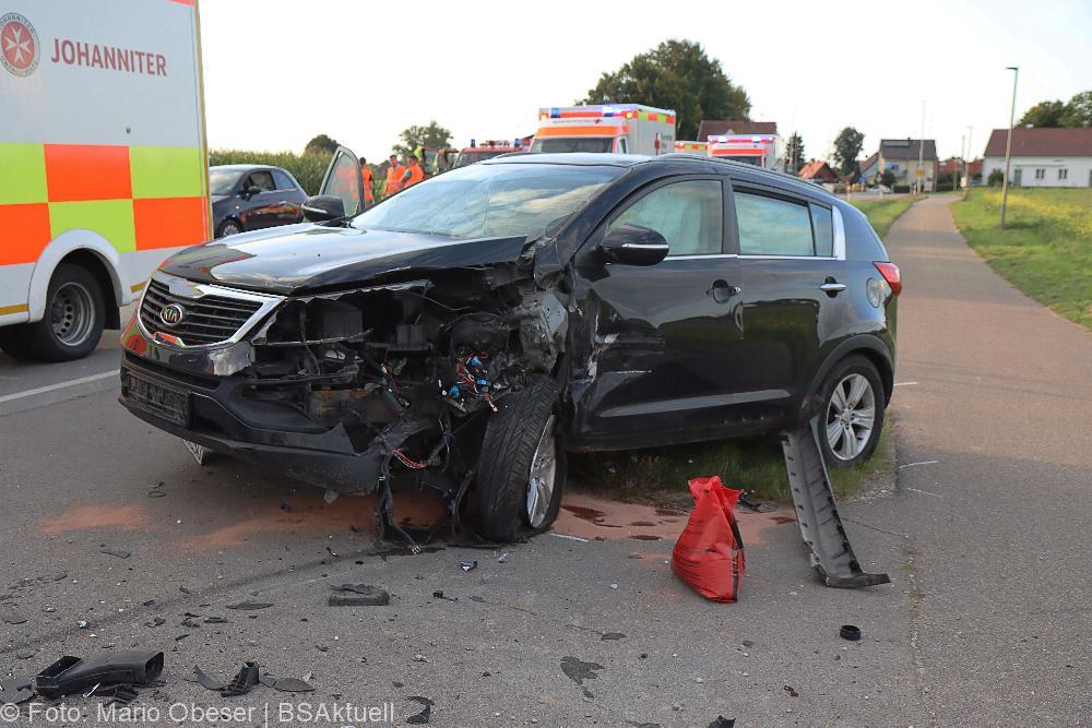 Unfall B16 Ichenhausen 12092021