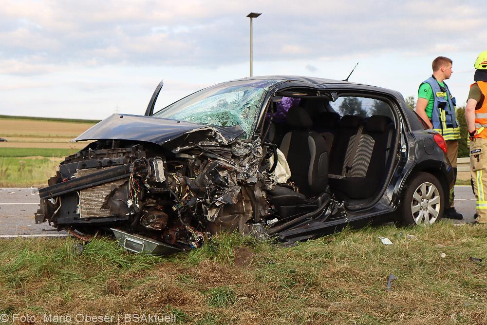 Unfall B16 Ichenhausen 12092021
