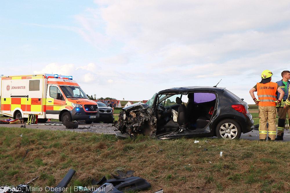 Unfall B16 Ichenhausen 12092021