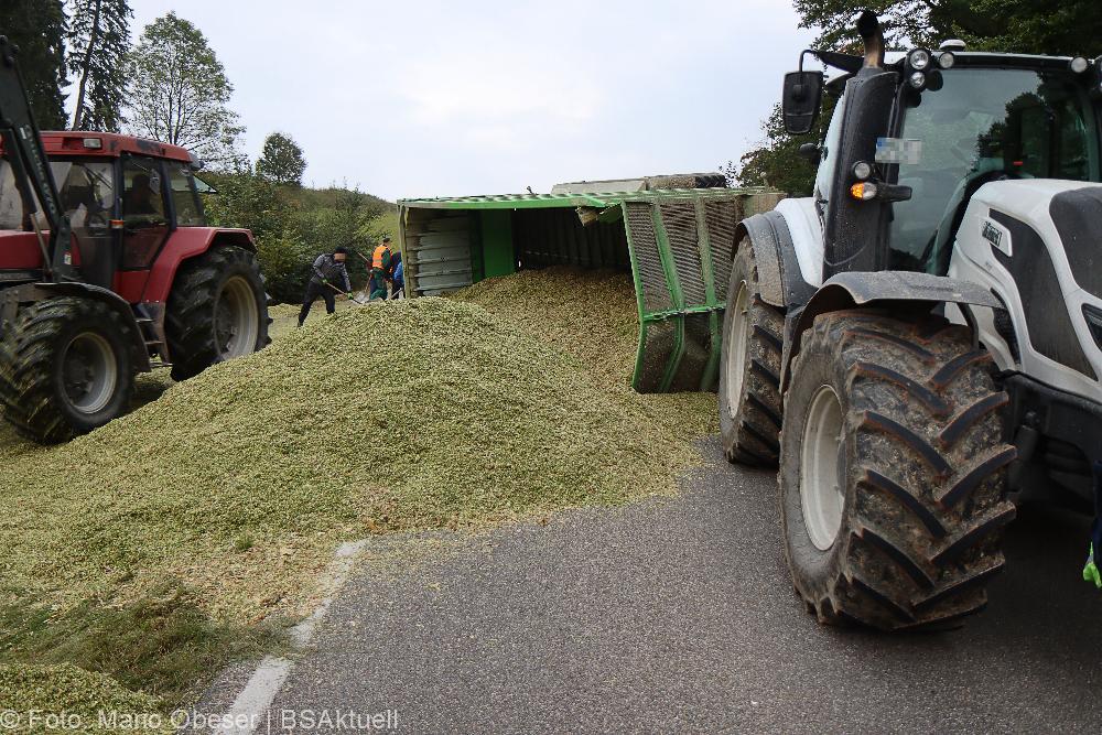 Unfall Autenried-Biberberg - Traktor-Anhaenger