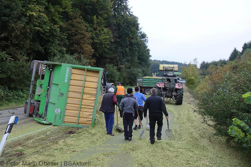 Unfall Autenried-Biberberg - Traktor-Anhaenger