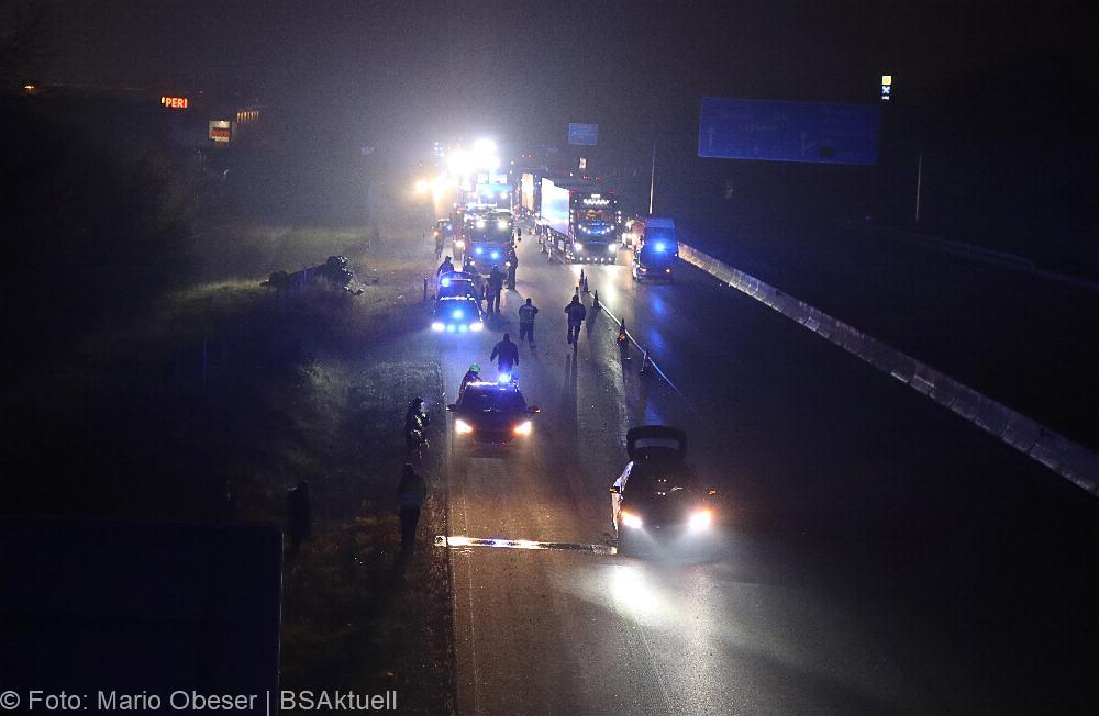Unfall A8 Günzburg-Burgau 25.11.2021