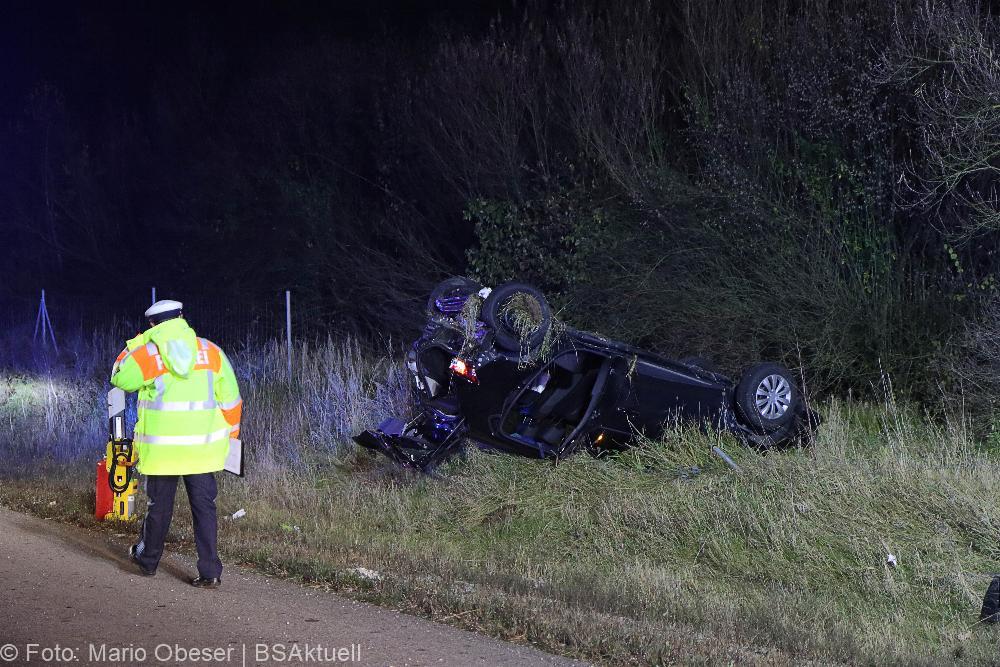 Unfall A8 Günzburg-Burgau 25.11.2021