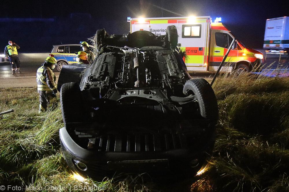 Unfall A8 Günzburg-Burgau 25.11.2021