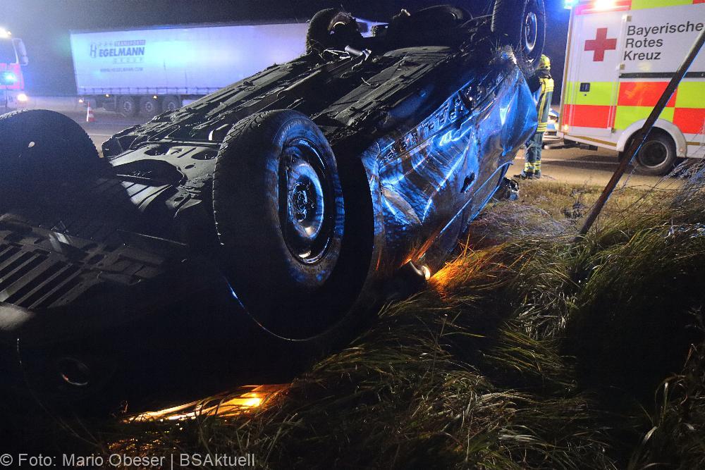Unfall A8 Günzburg-Burgau 25.11.2021