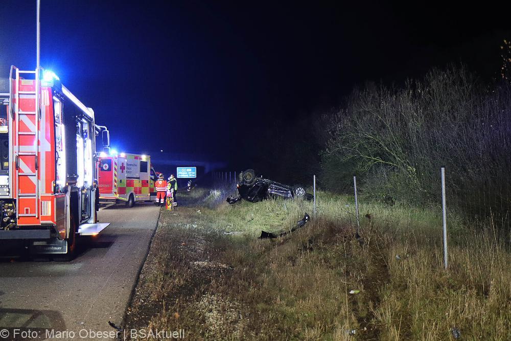 Unfall A8 Günzburg-Burgau 25.11.2021