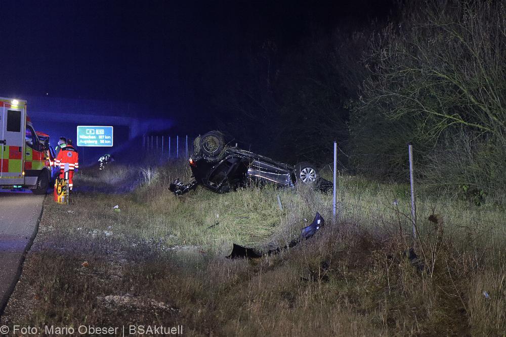 Unfall A8 Günzburg-Burgau 25.11.2021
