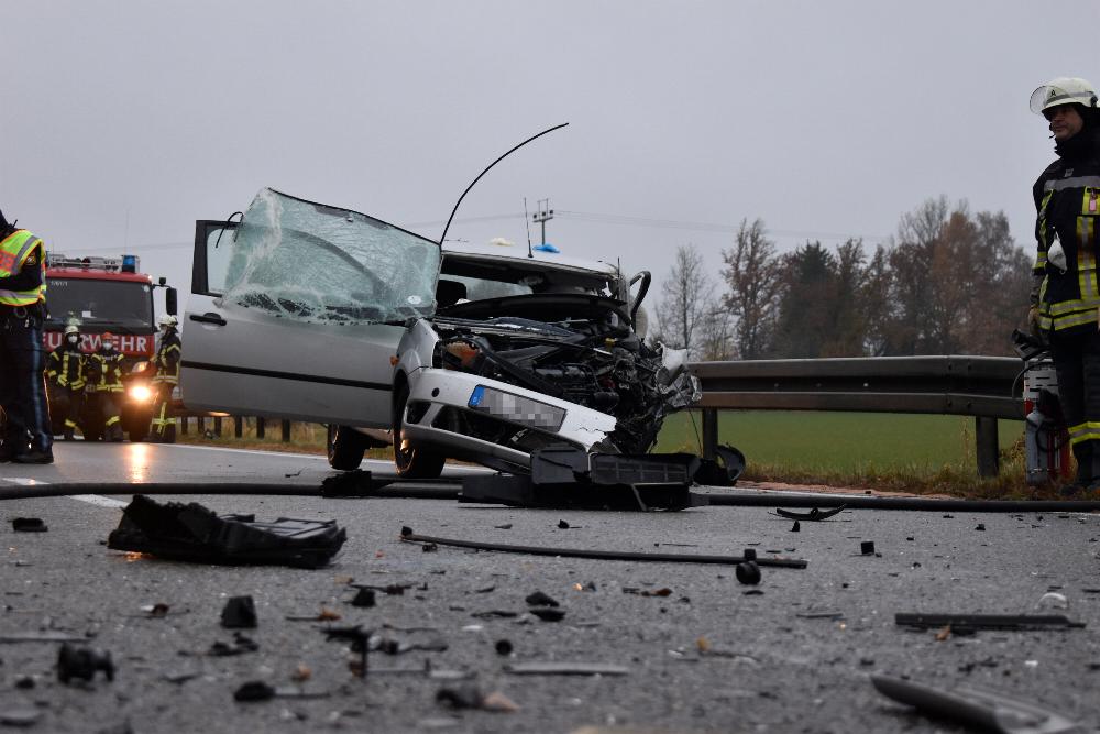 Schwerer Unfall auf der B12 bei Kaufbeuren