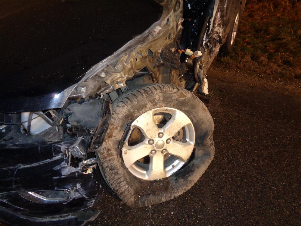 Unfall Pkw Güllefass Ichenhausen Unterrohr 25112021