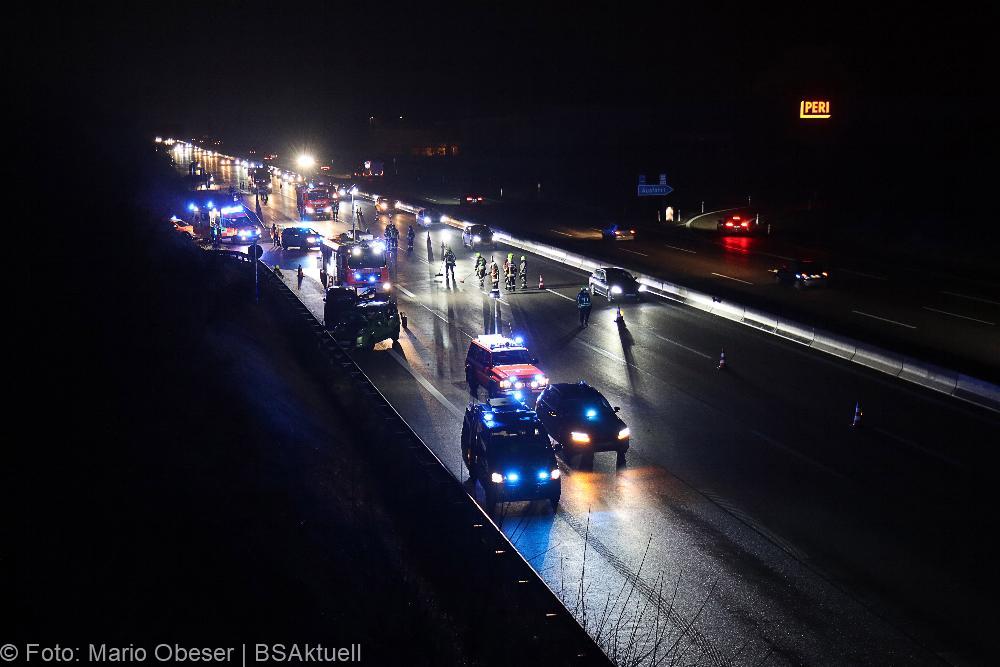 Auffahrunfall A8 Günzburg 26122021