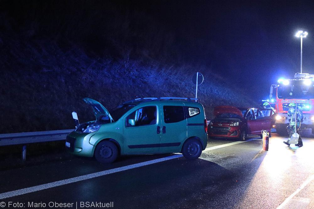 Auffahrunfall A8 Günzburg 26122021