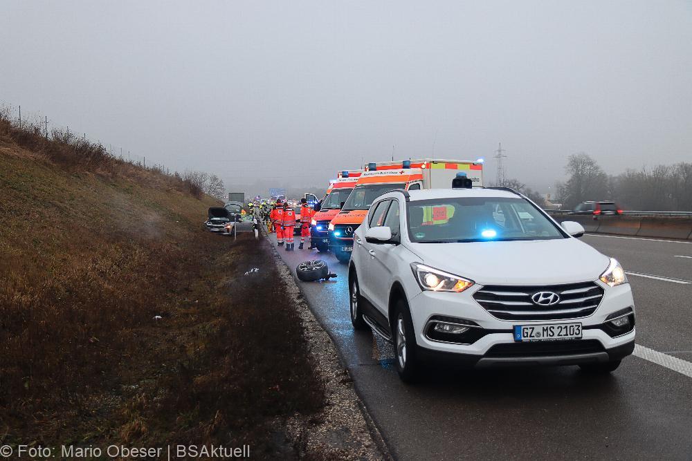 Unfall A8 Guenzburg-Leipheim 26122021