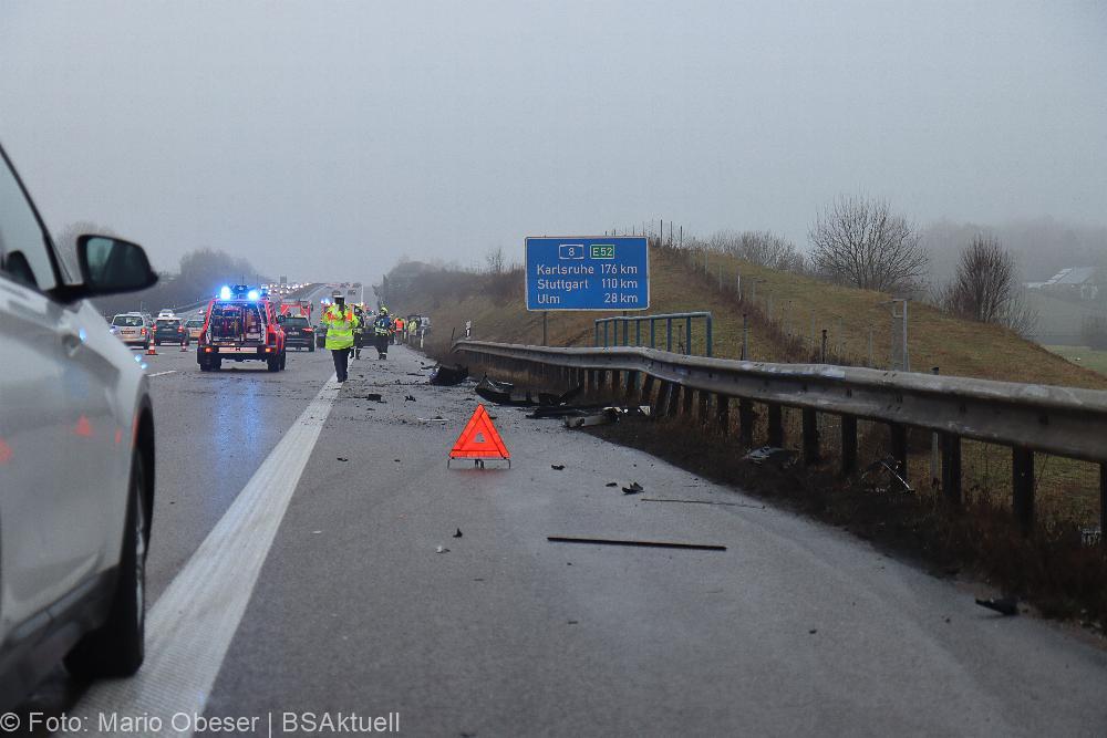 Unfall A8 Guenzburg-Leipheim 26122021