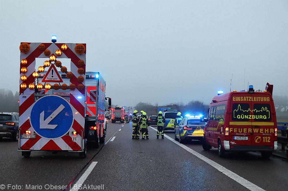 Unfall A8 Guenzburg-Leipheim 26122021