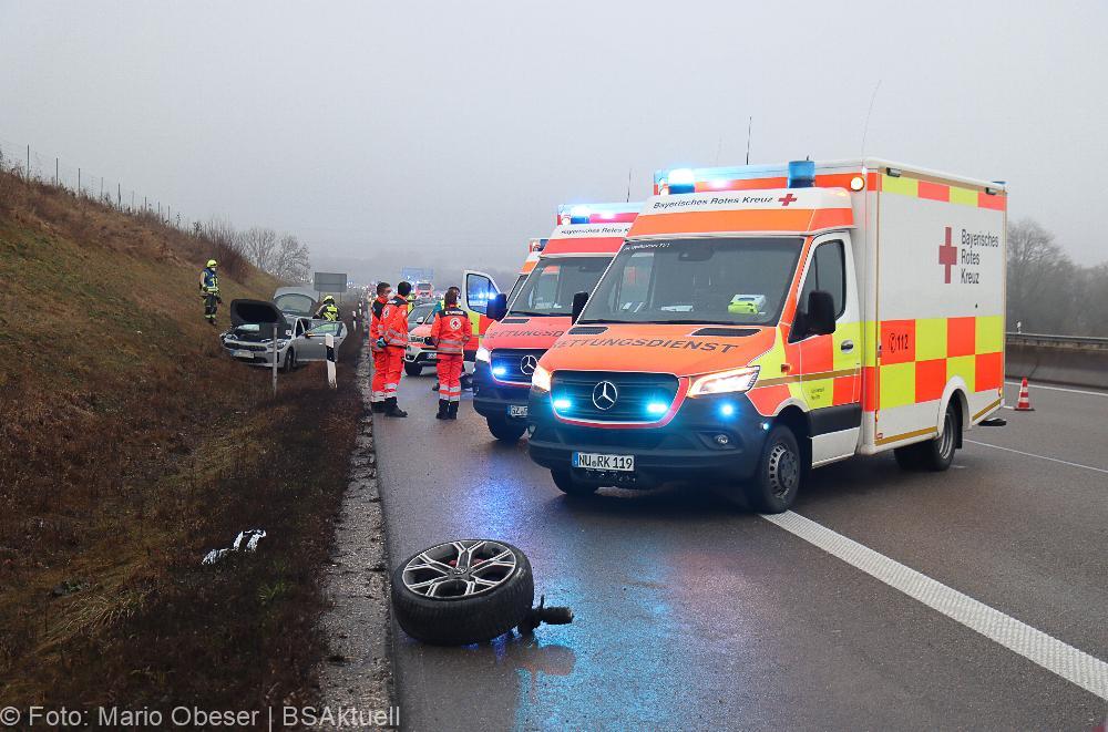 Unfall A8 Guenzburg-Leipheim 26122021