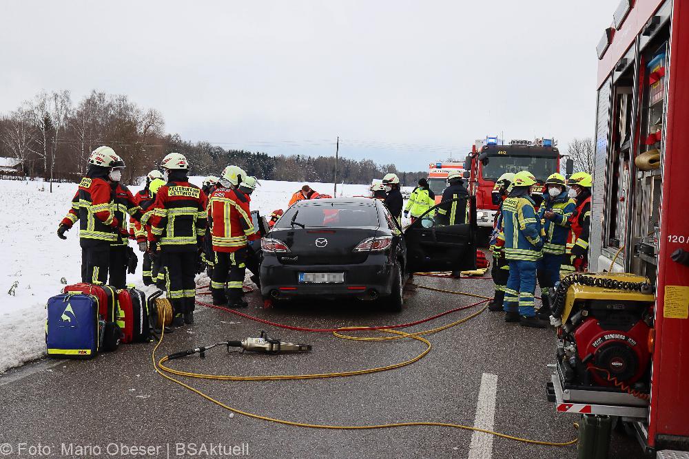 Unfall Jettingen ST2025 Oberwaldbach 10122021