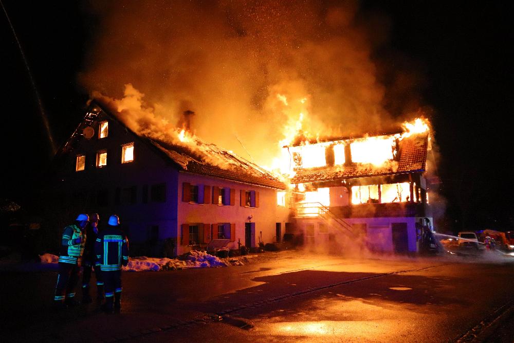 Waltenhofen Brand Dachstuhl Zimmerei 17122021