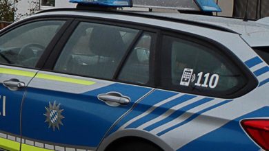 Polizeifahrzeug seitlich