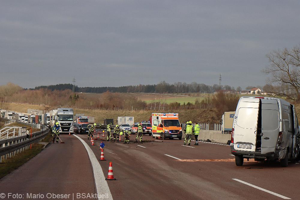 Unfall A8 Günzburg - Burgau am 11.01.2022