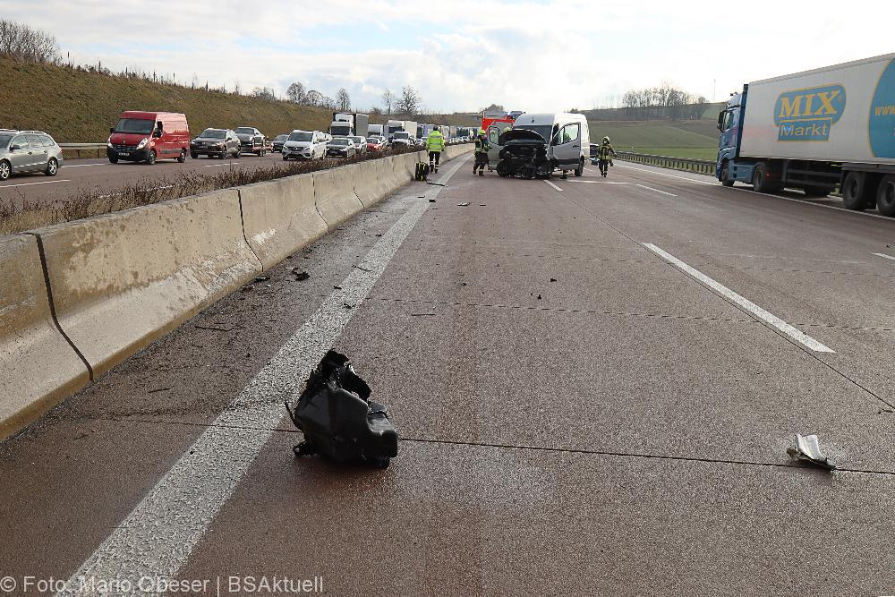 Unfall A8 Günzburg - Burgau am 11.01.2022