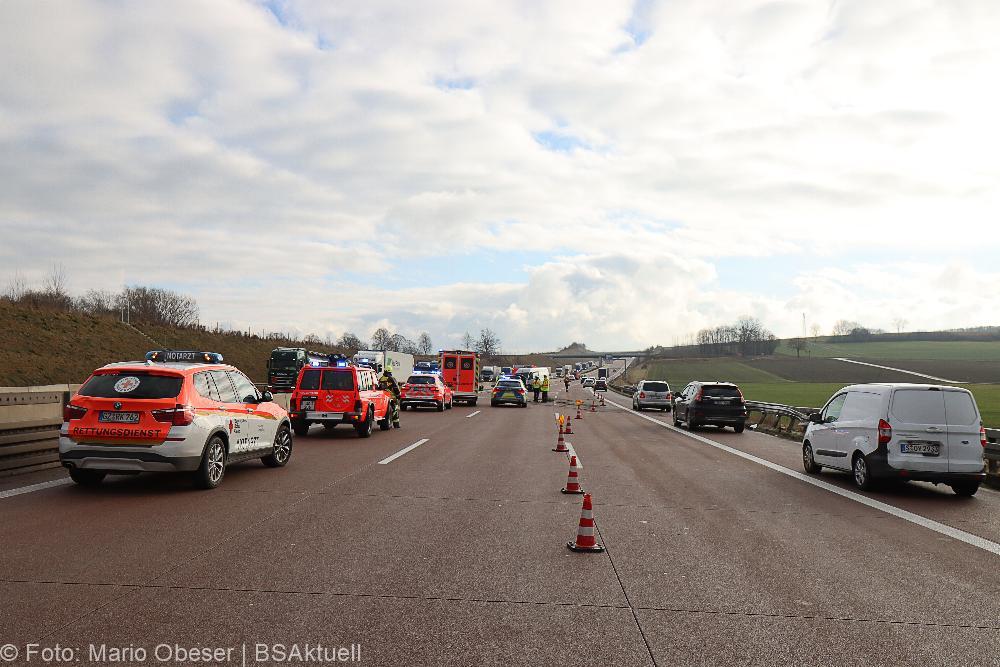 Unfall A8 Günzburg - Burgau am 11.01.2022
