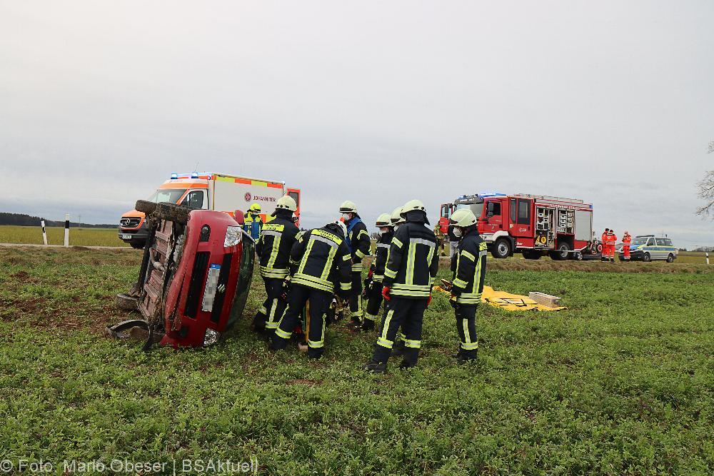 Unfall Staatsstraße 2023 Rieden - Kissendorf