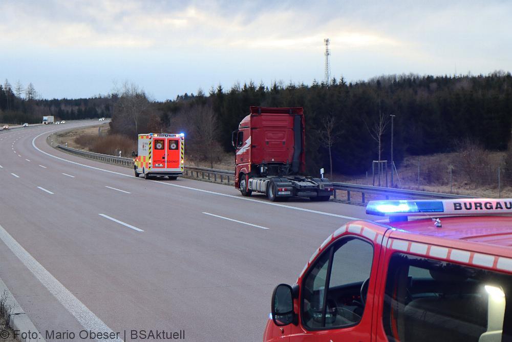 A8 Brand Sattelauflieger am 14.02.2022