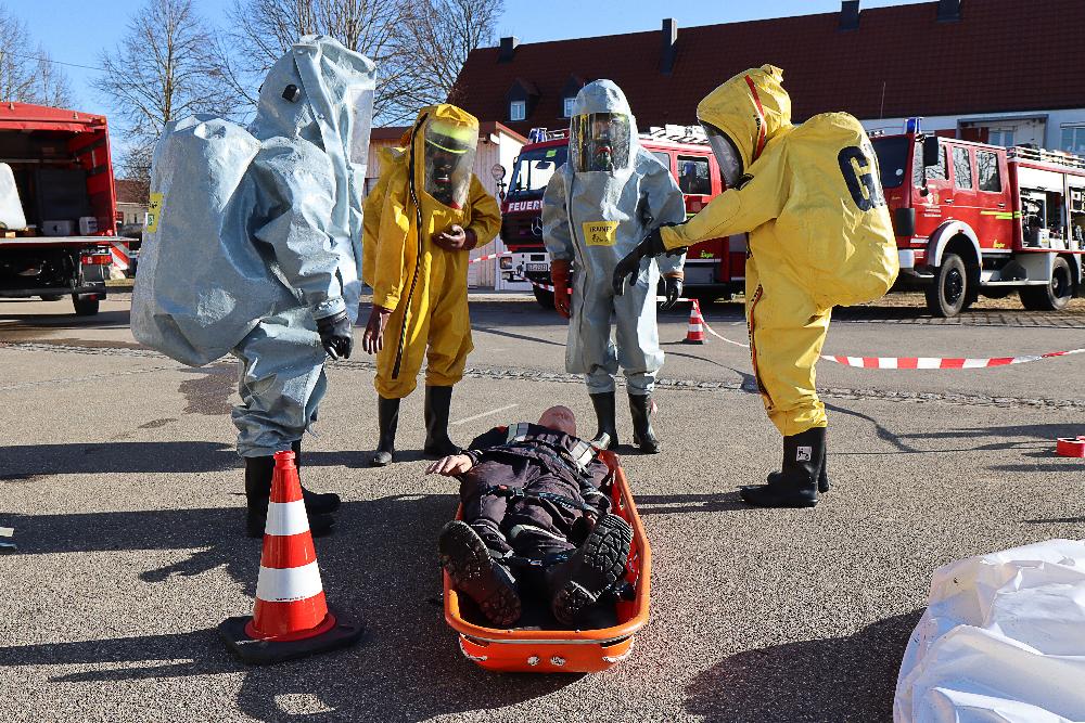 CSA-Lehrgang Feuerwehr Ichenhausen