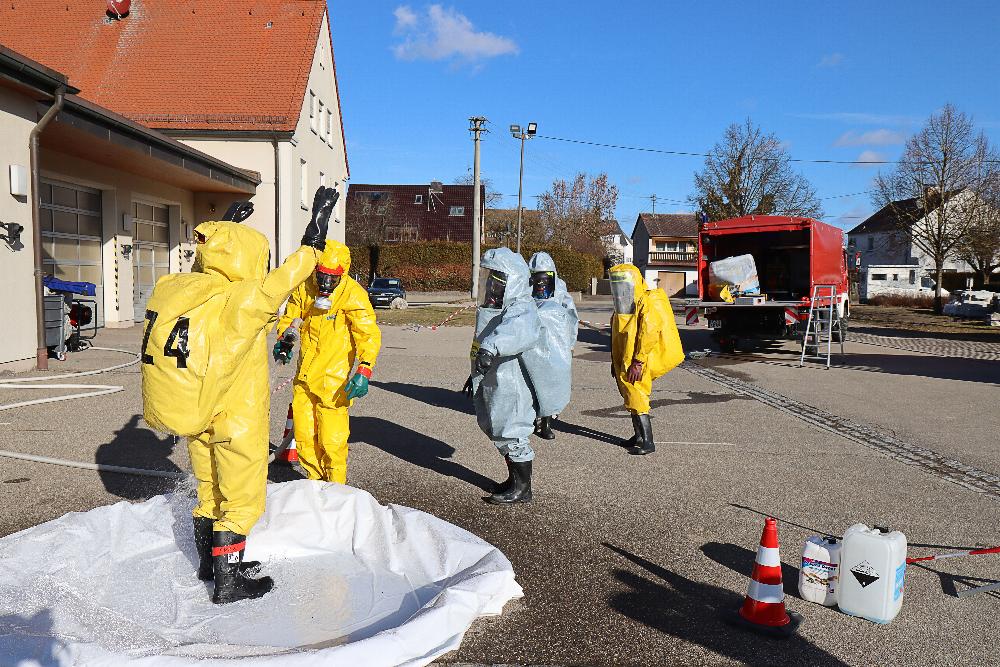 CSA-Lehrgang Feuerwehr Ichenhausen