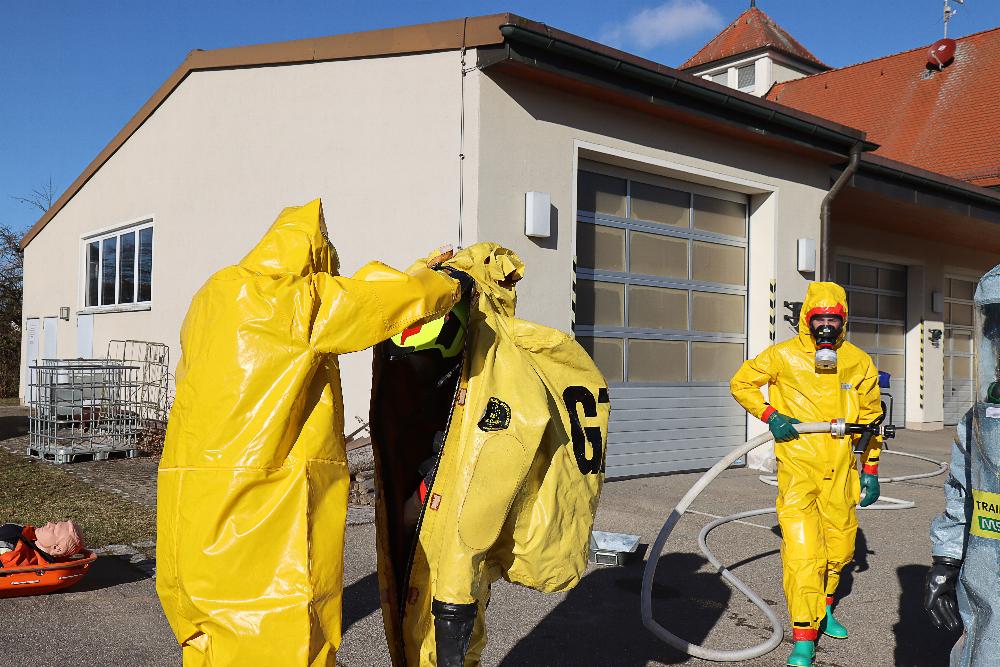 CSA-Lehrgang Feuerwehr Ichenhausen