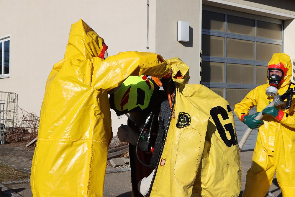 CSA-Lehrgang Feuerwehr Ichenhausen