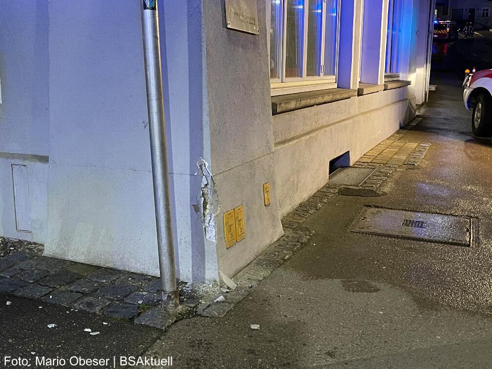 Pkw gegen Hauswand Burgau