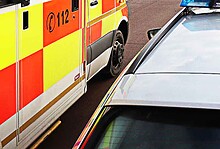 Rettungswagen Polizeifahrzeug