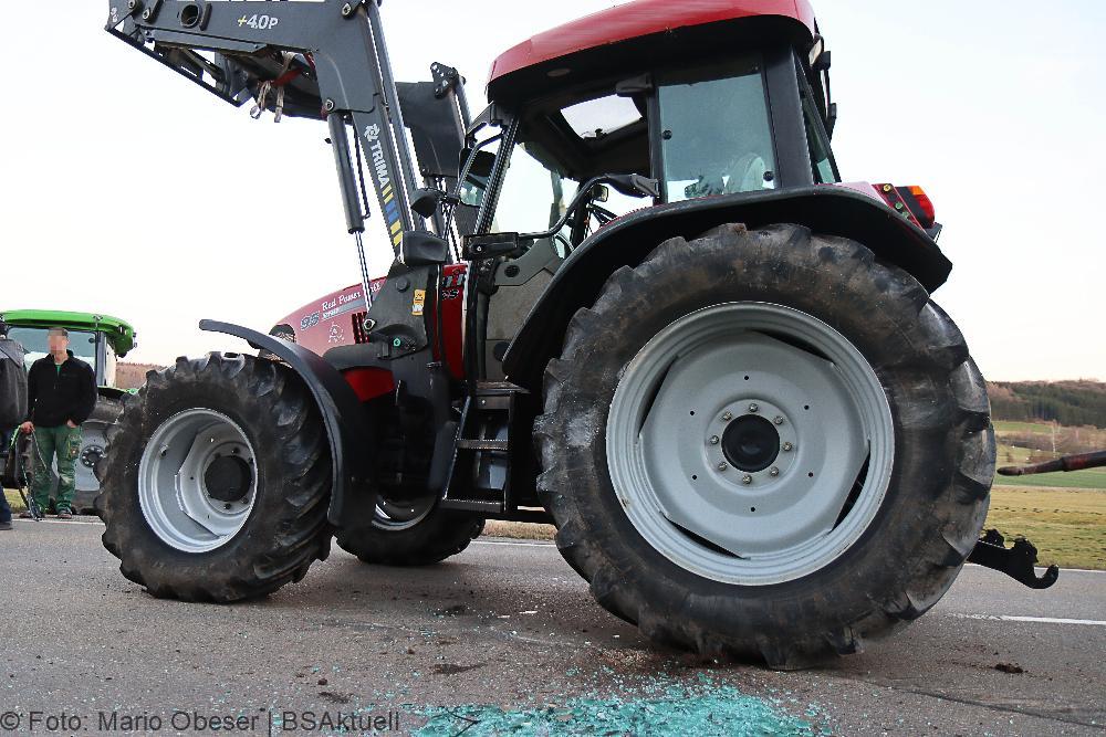 Traktor kippt Hammerstetten Wettenhausen