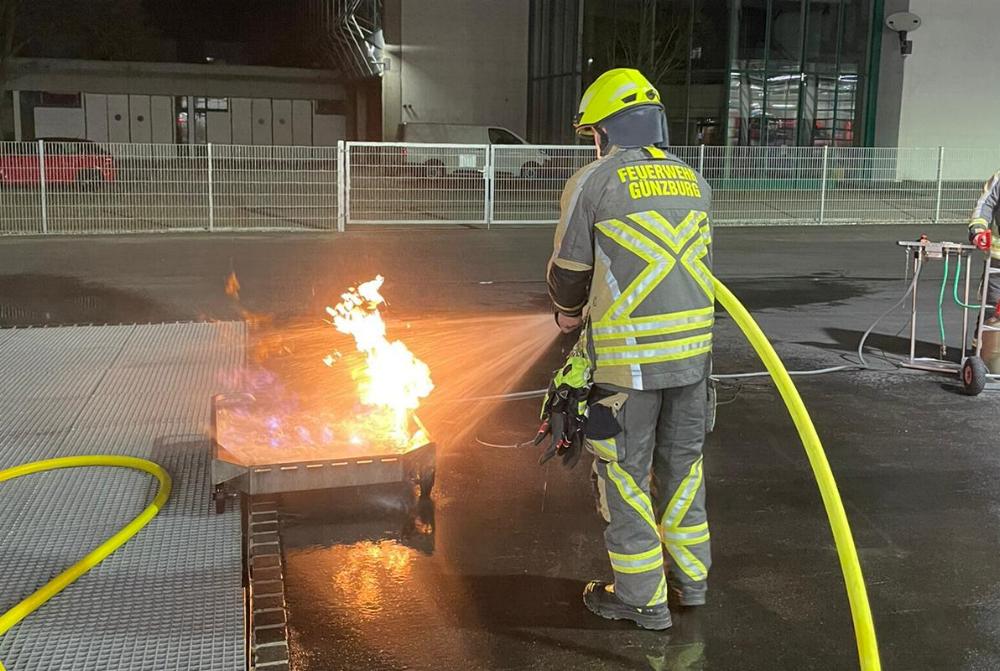 Atemschutzlehrgang Feuerwehrt Günzburg 0322