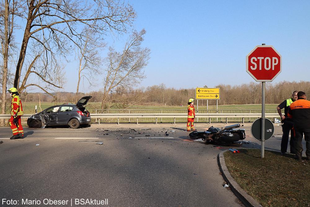 Unfall Premach Motorrad Pkw
