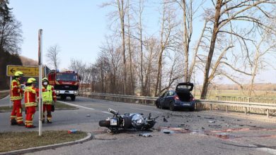 Unfall Premach Motorrad Pkw