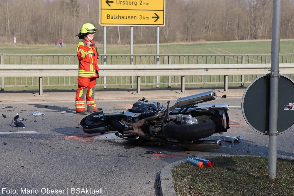 Unfall Premach Motorrad Pkw