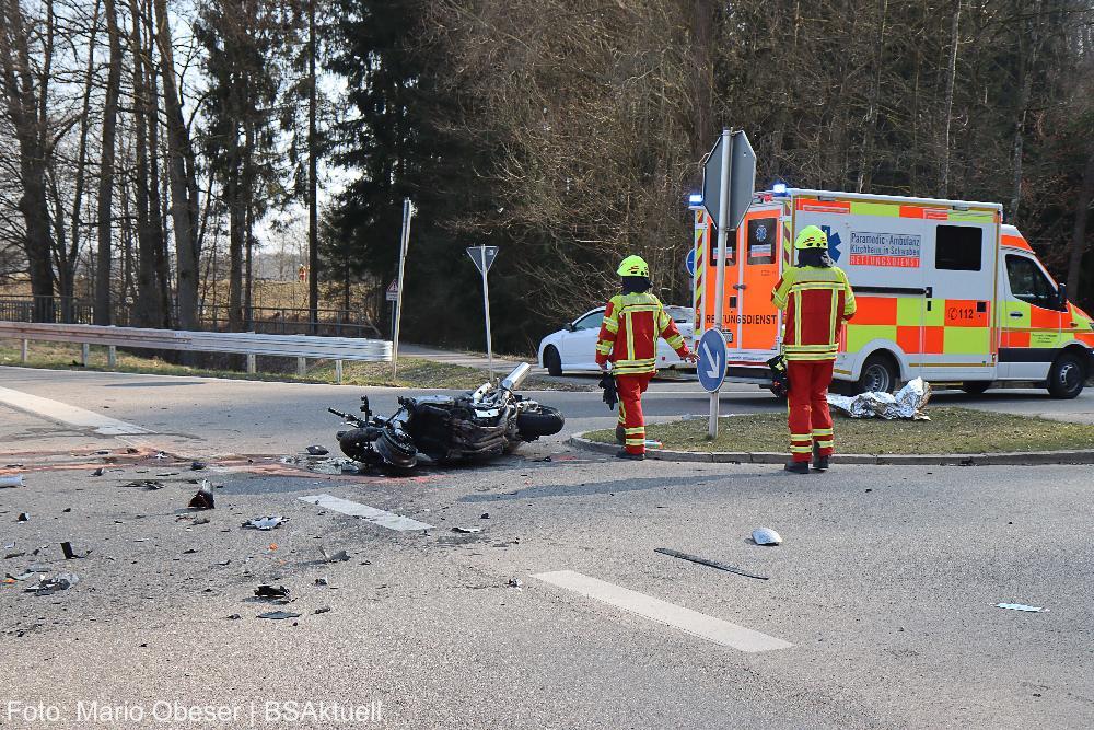 Unfall Premach Motorrad Pkw