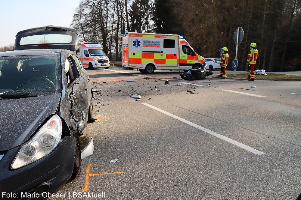 Unfall Premach Motorrad Pkw