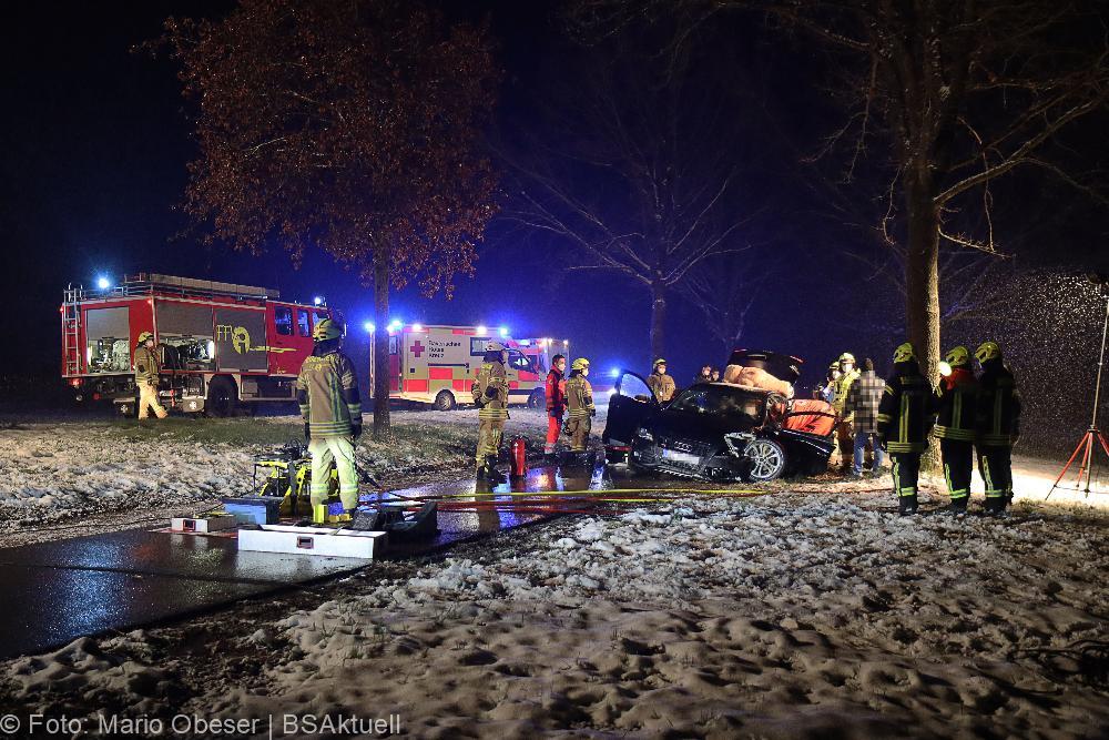 Unfall B16 Heubelsburg Ichenhausen 02042022