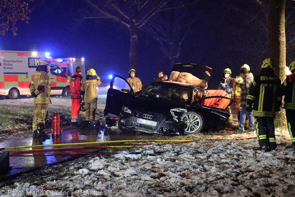 Unfall B16 Heubelsburg Ichenhausen 02042022