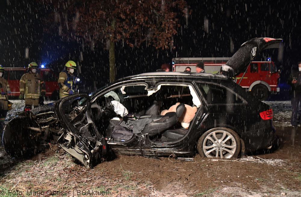Unfall B16 Heubelsburg Ichenhausen 02042022