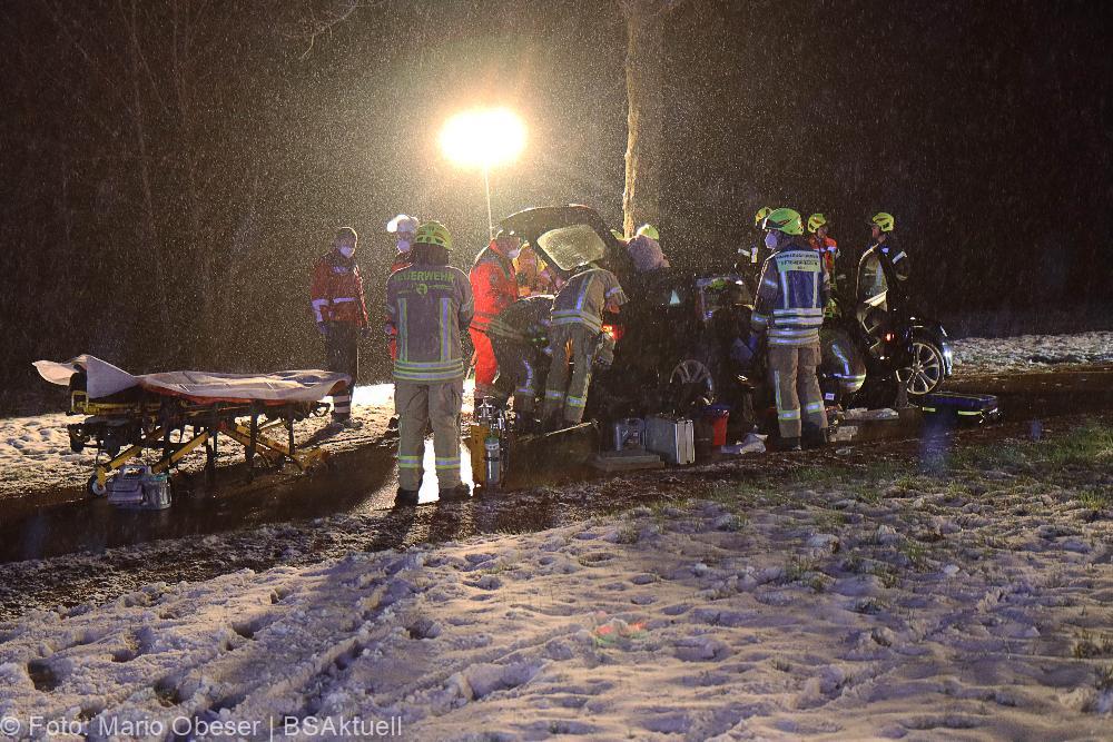 Unfall B16 Heubelsburg Ichenhausen 02042022