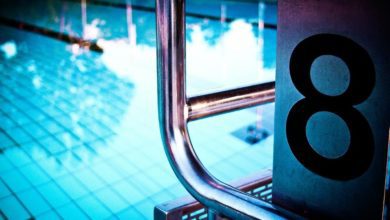 Schwimmbecken