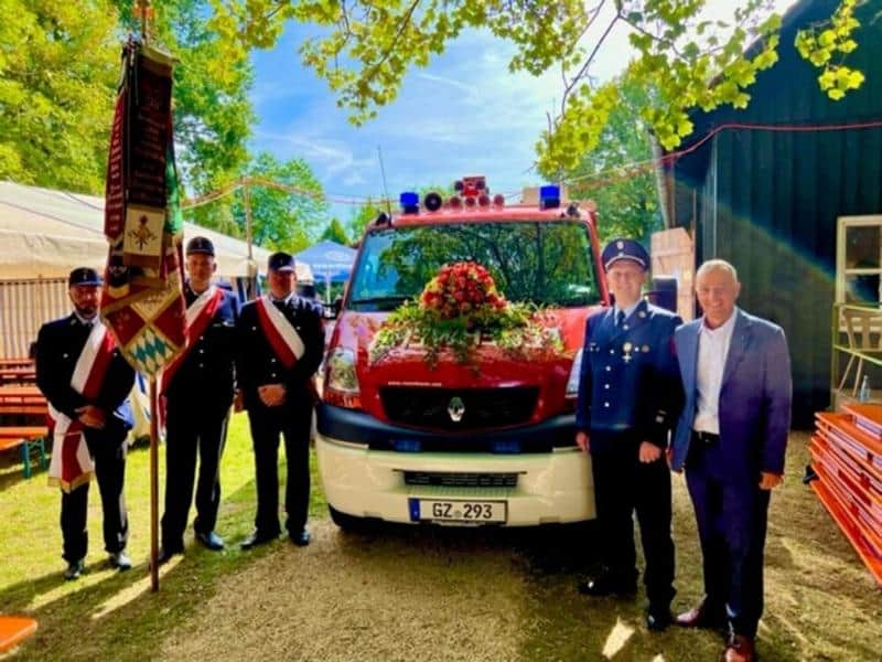 Segnung und Übergabe Feuerwehrfahrzeug Nornheim